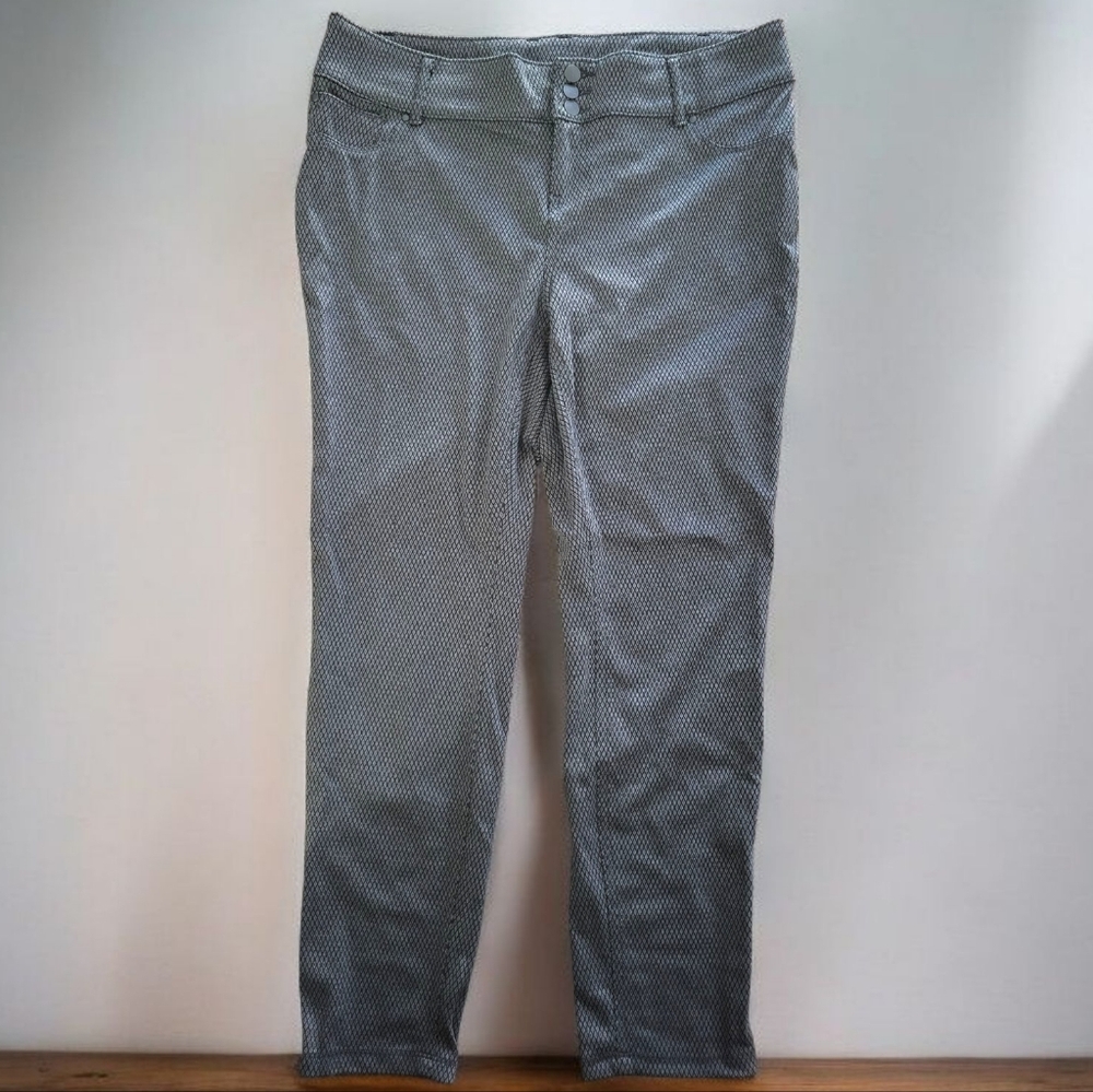 Patterned Stretch Pants - Picture 2 of 12